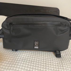 NWOT Chrome Industries, black, KOVAC SLING BAG